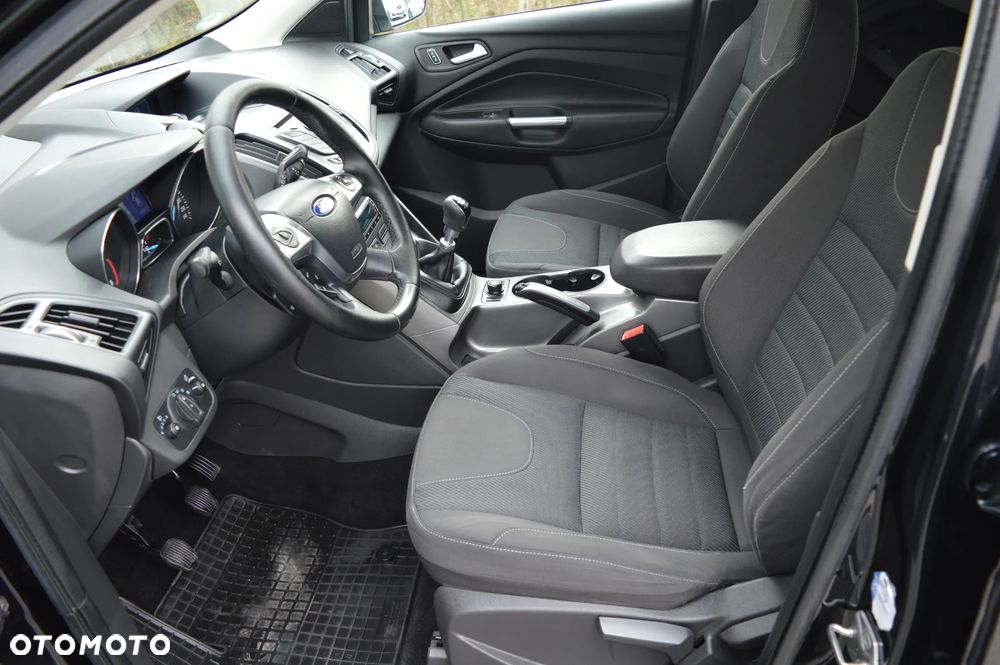 Ford Kuga 2.0 TDCi 2x4 Trend - 21