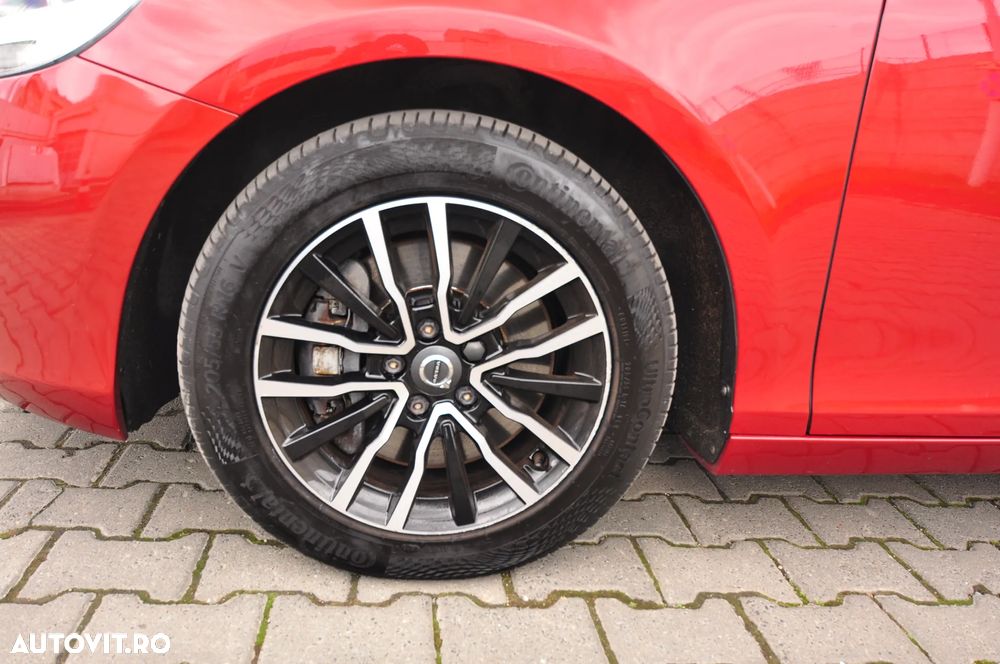 Volvo V40 T2 Geartronic Momentum - 11