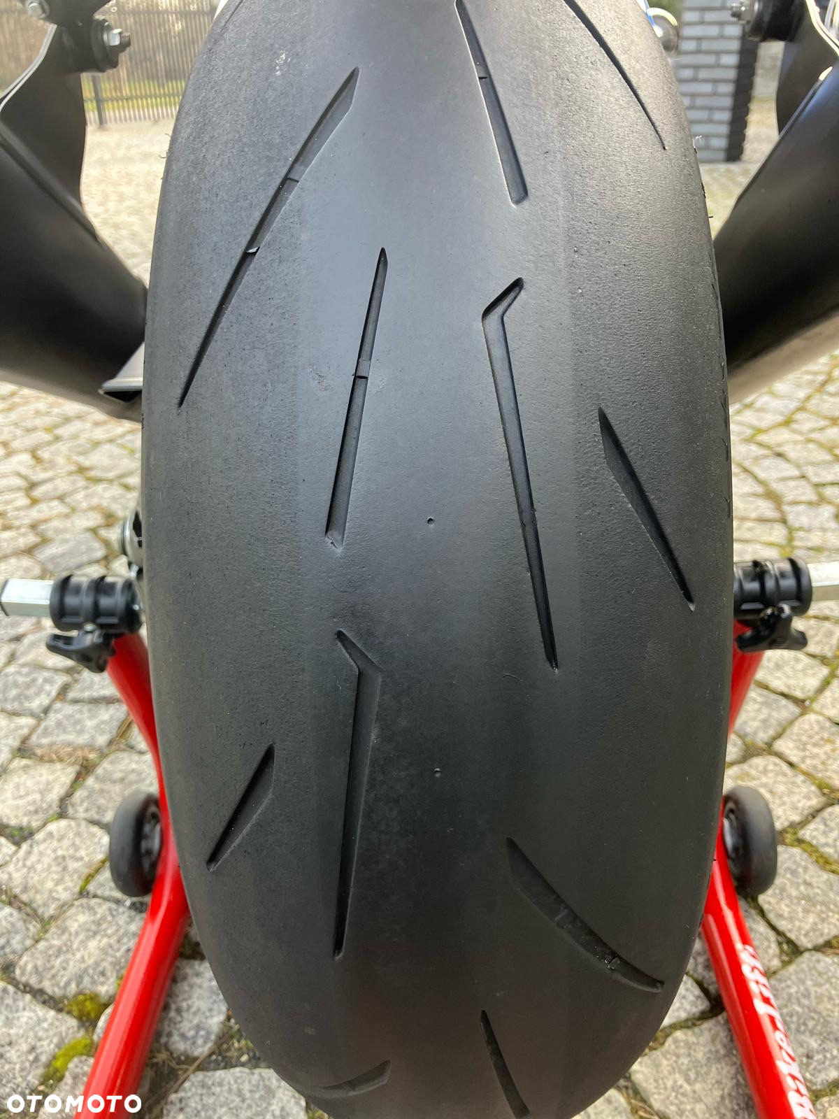 Suzuki GSX-R - 15