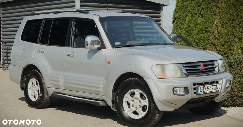 Mitsubishi Pajero - 3