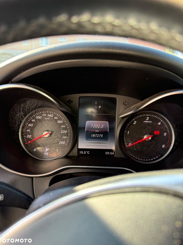 Mercedes-Benz Klasa C 220 d 4-Matic 9G-TRONIC - 17