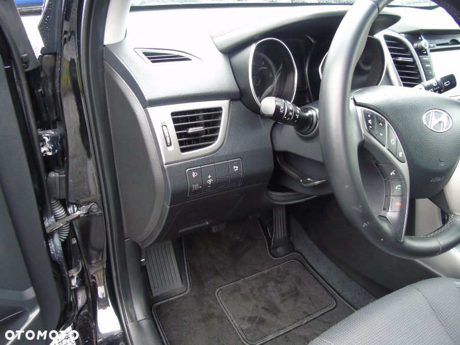 Hyundai i30 1.6 CRDi Premium - 19