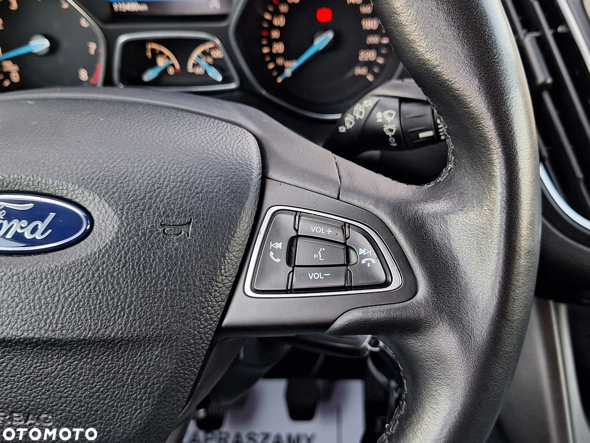 Ford Grand C-MAX - 16