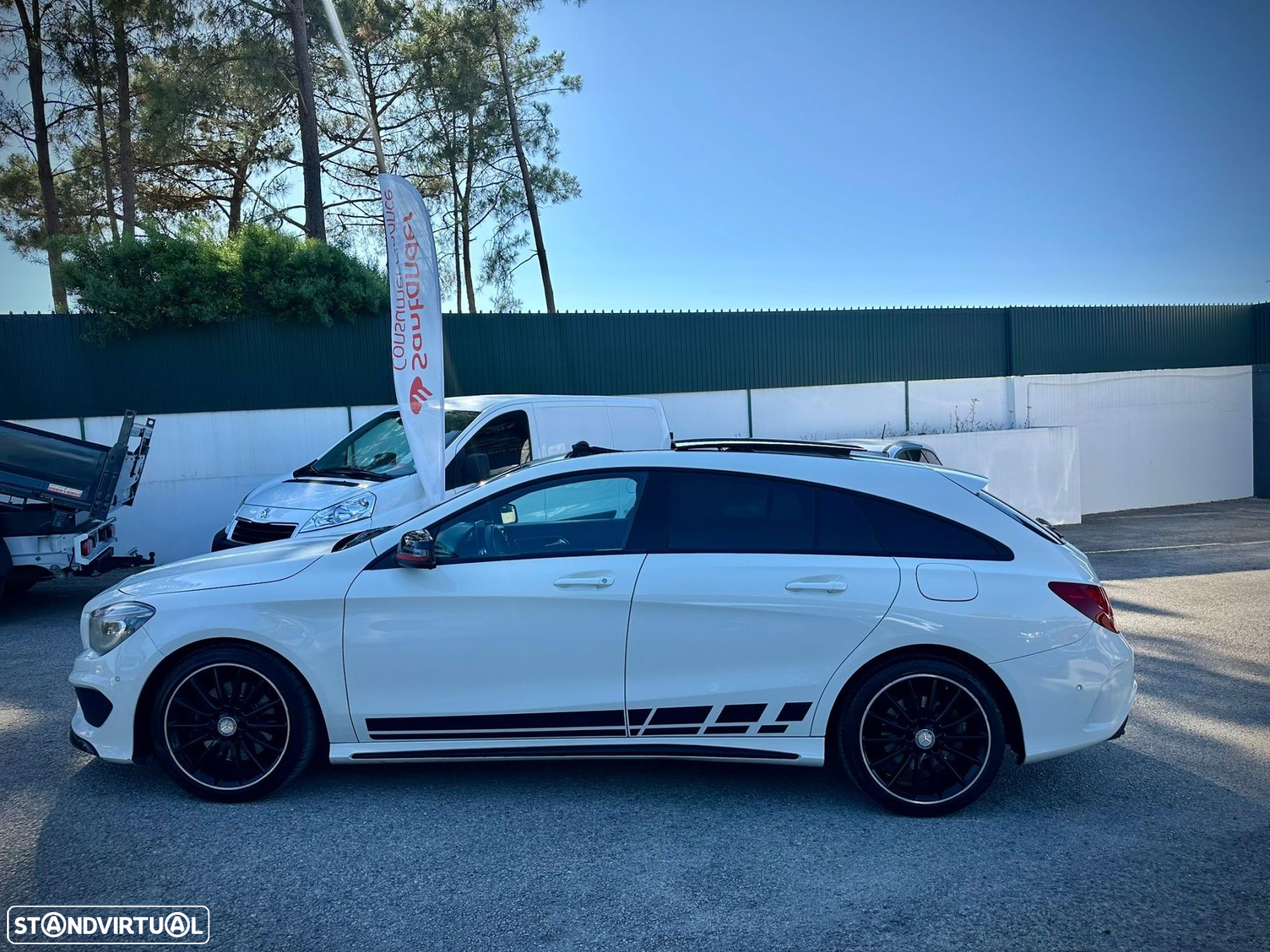 Mercedes-Benz CLA 220 d Shooting Brake AMG Line Aut. - 4