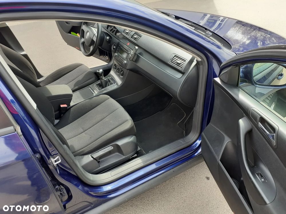Volkswagen Passat 1.9 TDI Comfortline - 3