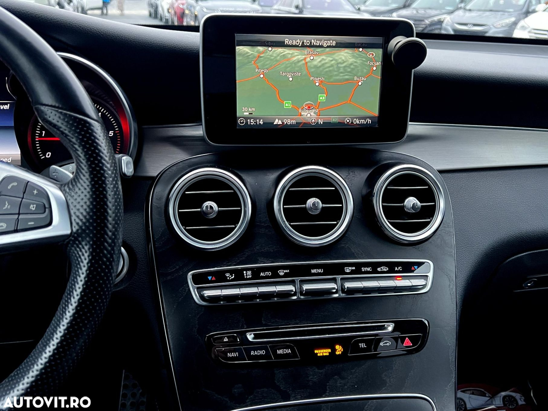 Mercedes-Benz GLC - 11