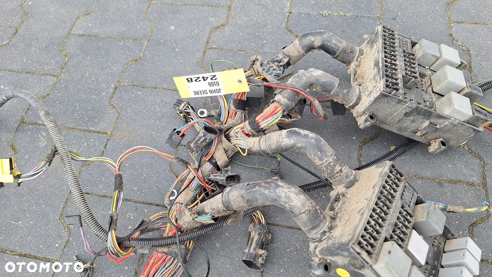 John Deere seria 6000, 6600 6400 6300 AL82335 instalacja elektryczna wiazka kabiny 6800 - 6
