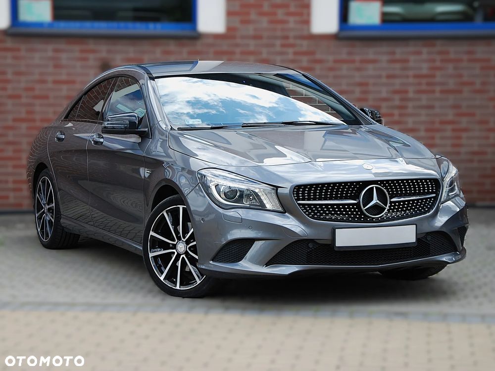 Mercedes-Benz CLA 220 CDI 7G-DCT AMG Line - 17