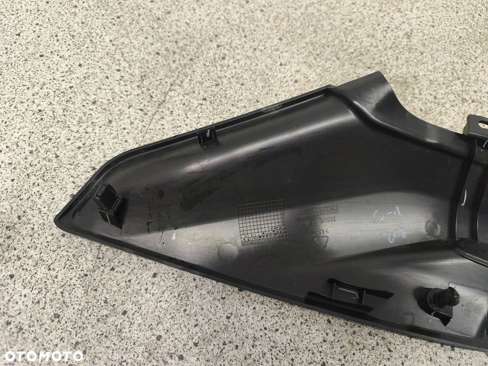 Owiewka, osłona prawa, bok, boczek, wypełnienie prawe Triumph Trident 660 2022 - 11