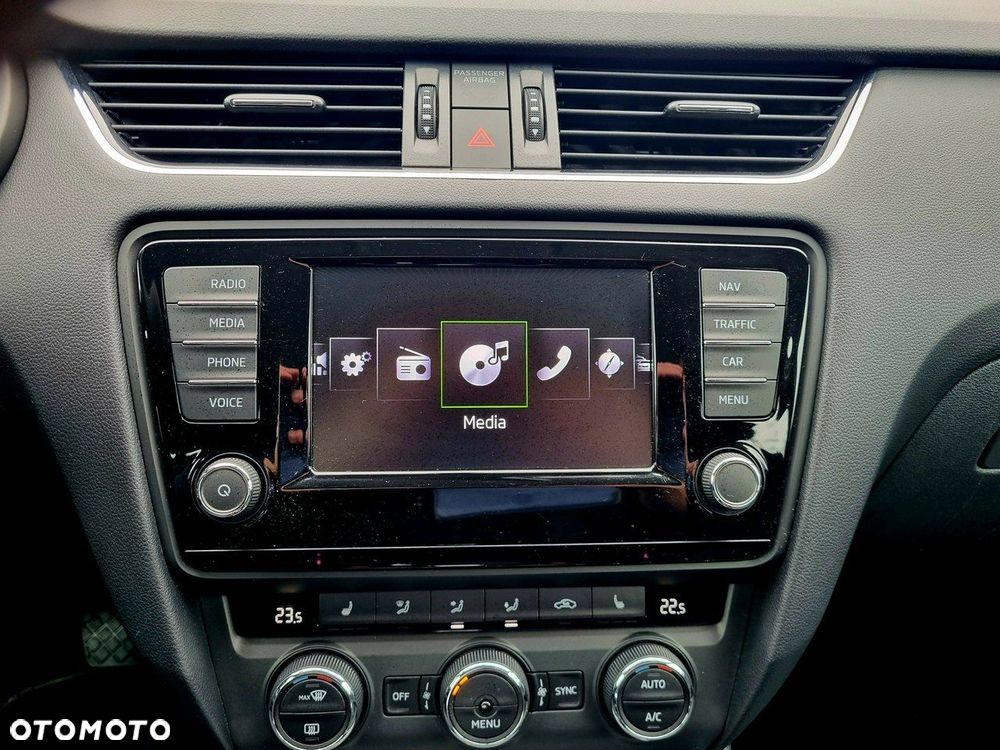 Skoda Octavia 1.6 TDI Active DSG - 22