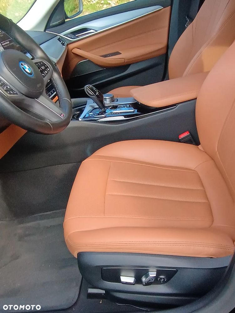 BMW Seria 5 530e Business Edition sport - 14