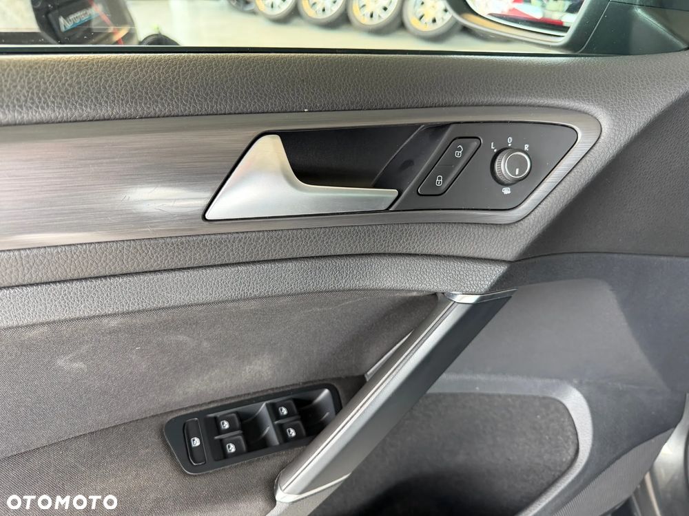 Volkswagen Golf 1.6 TDI BMT Comfortline - 14