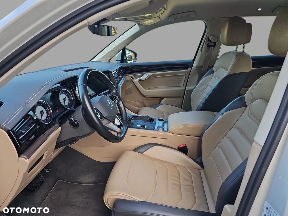 Volkswagen Touareg 3.0 V6 TDI SCR 4Mot Elegance - 12
