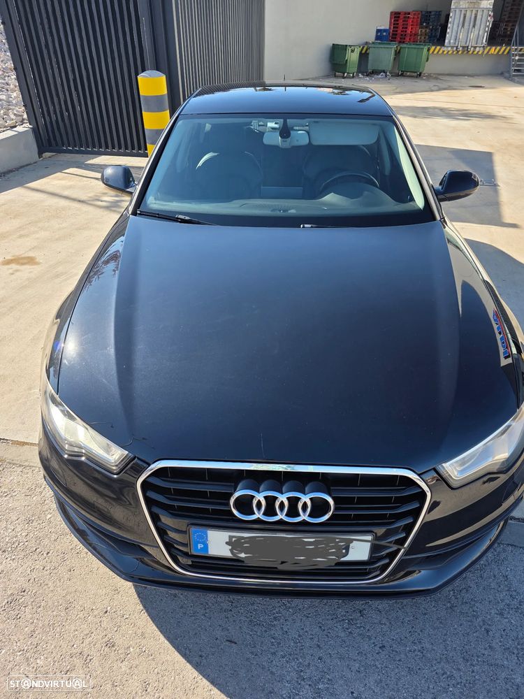 Audi A6 2.0 TDi Business Line Sport S tronic - 29