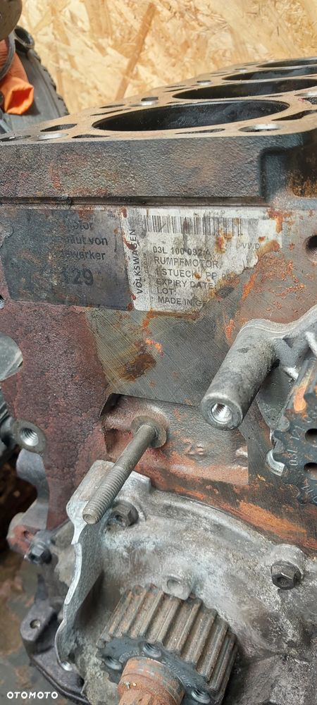 Blok dół silnika vw t5. 1 CFCA - 8