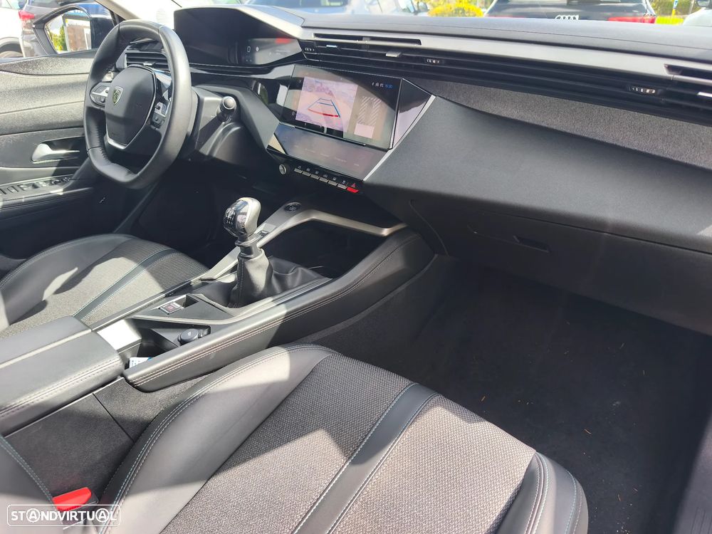Peugeot 308 1.2 PureTech Allure - 11