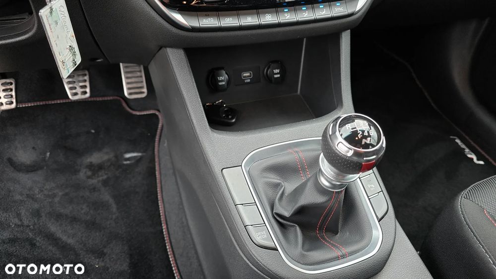 Hyundai i30 1.5 T-GDI 48V Executive - 15