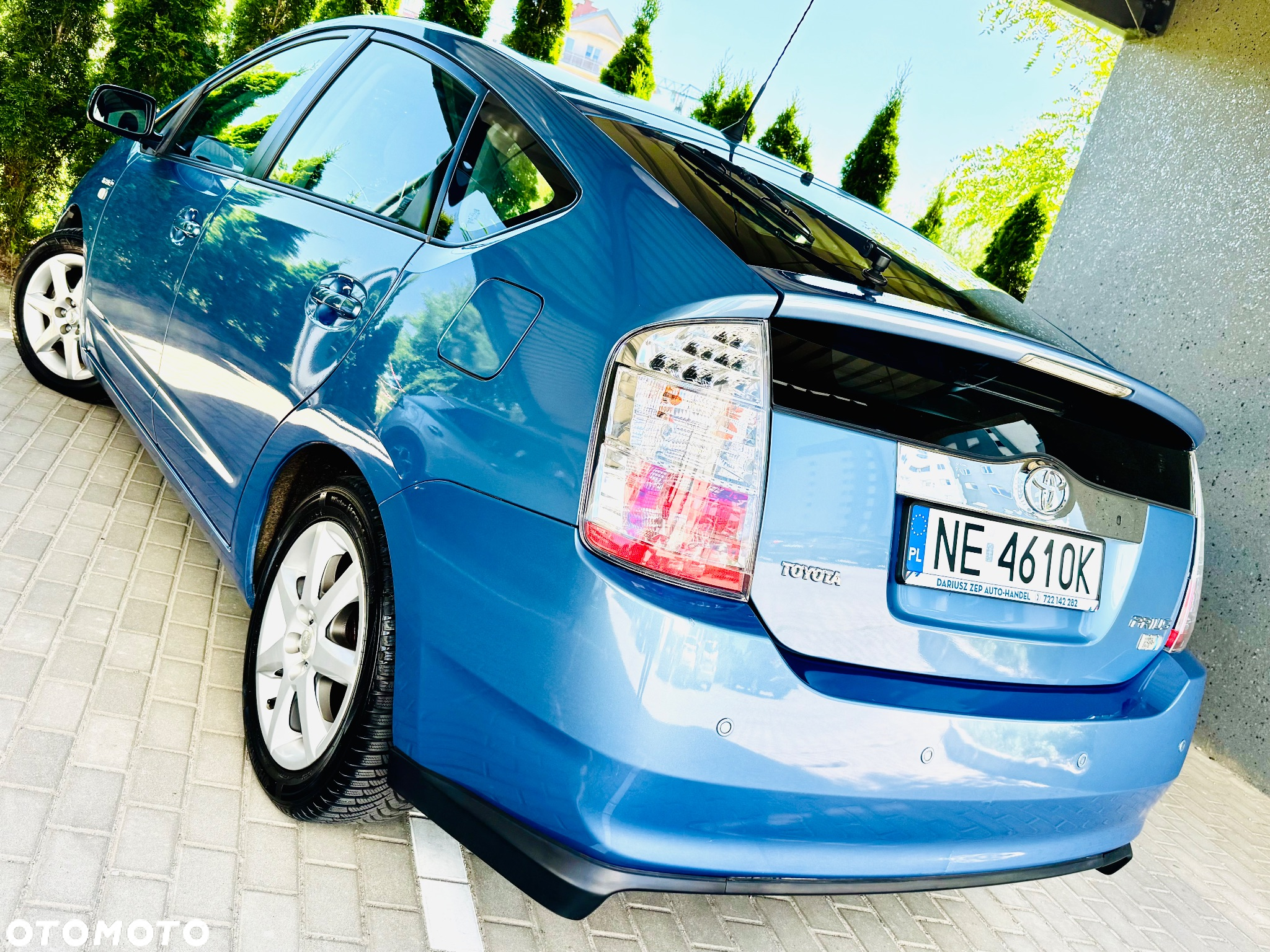 Toyota Prius - 3