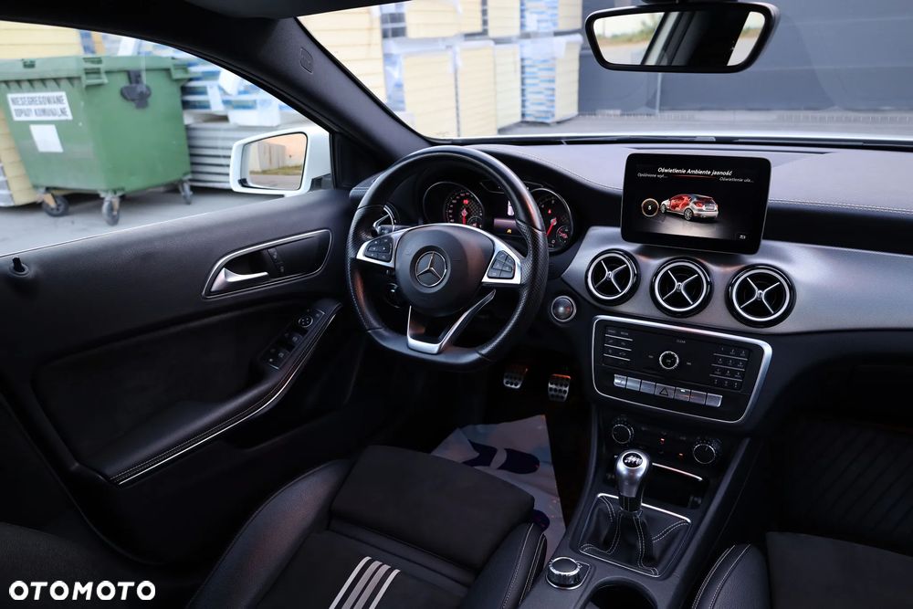 Mercedes-Benz Klasa A 180 (BlueEFFICIENCY) Style - 33