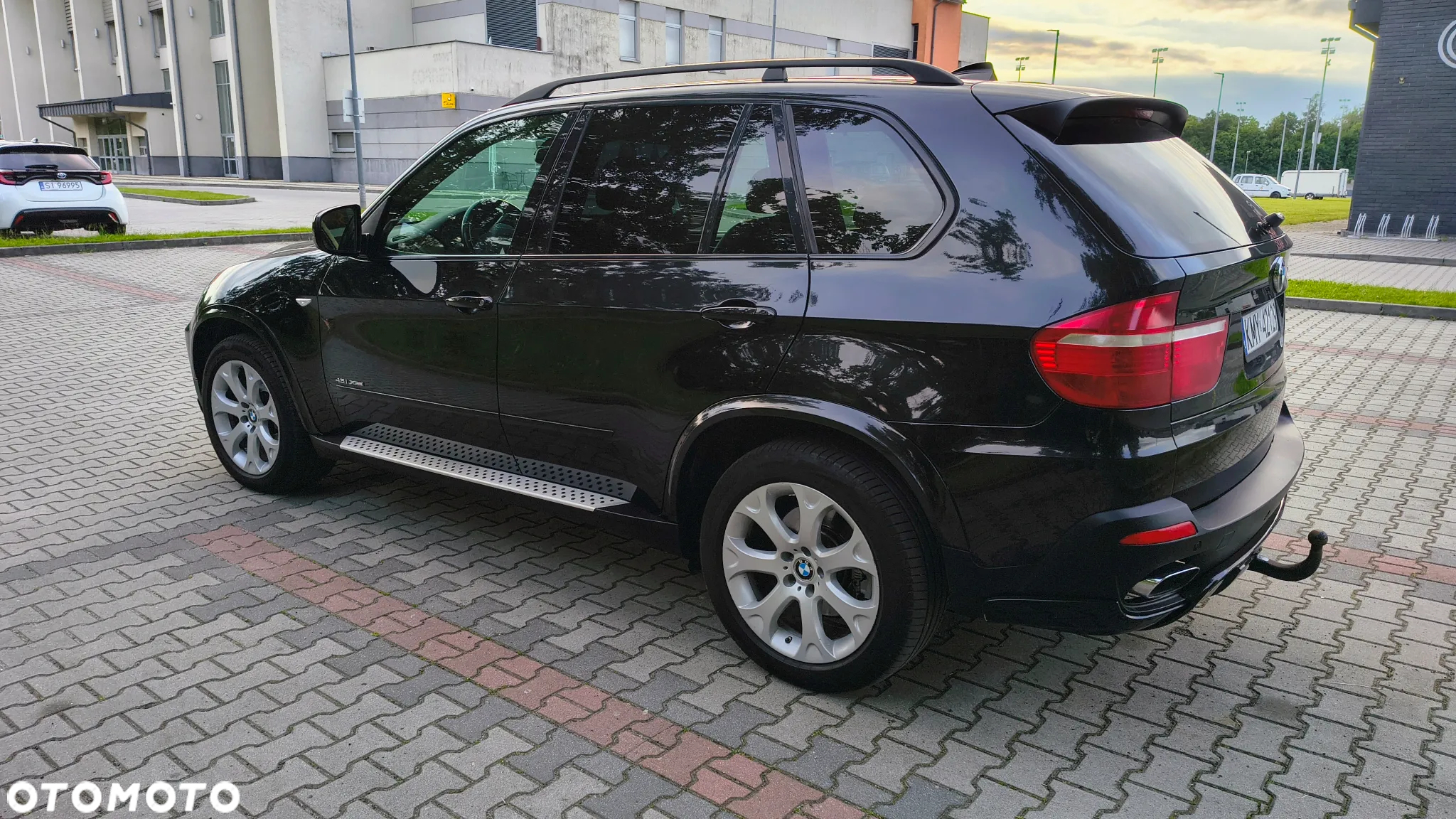 BMW X5 4.8i xDrive - 16