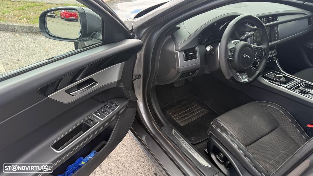 Jaguar XF Sportbrake 2.0 D R-Sport Aut. - 17