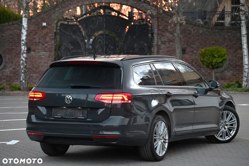 Volkswagen Passat 2.0 TDI SCR DSG Elegance - 10