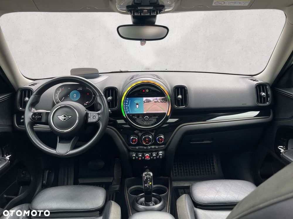 MINI Countryman Cooper Classic Trim - 32