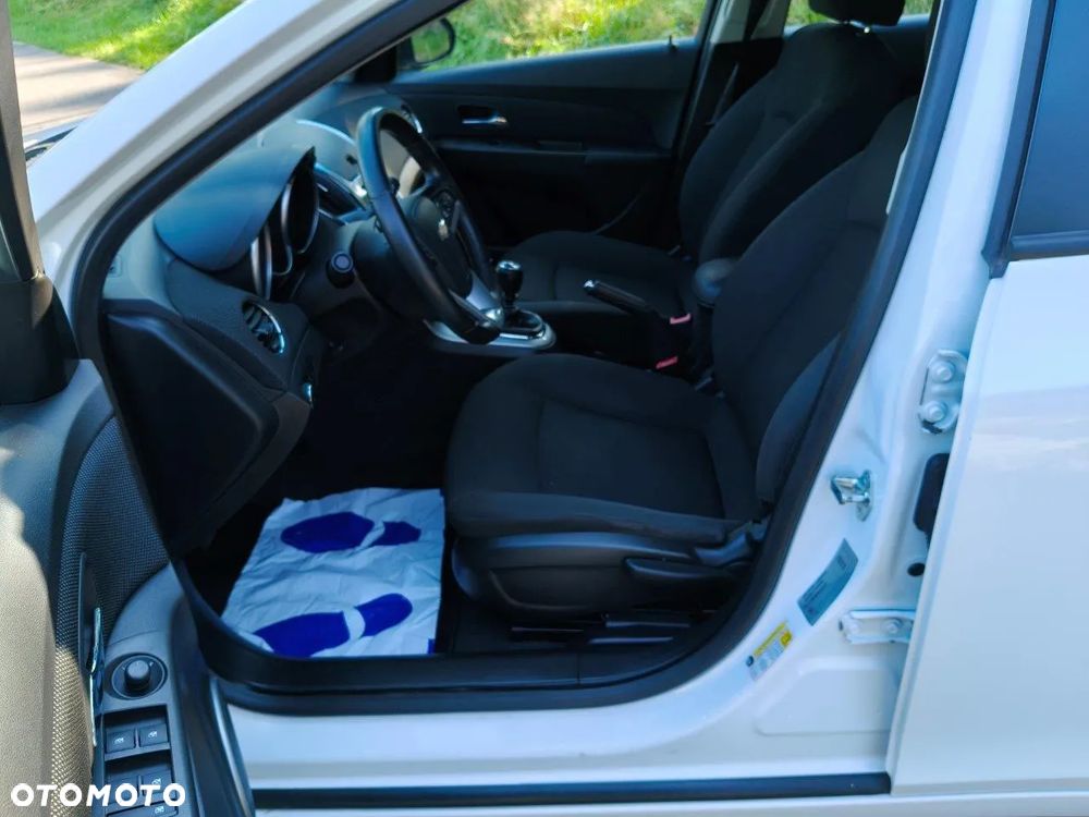 Chevrolet Cruze 1.8 LT - 7