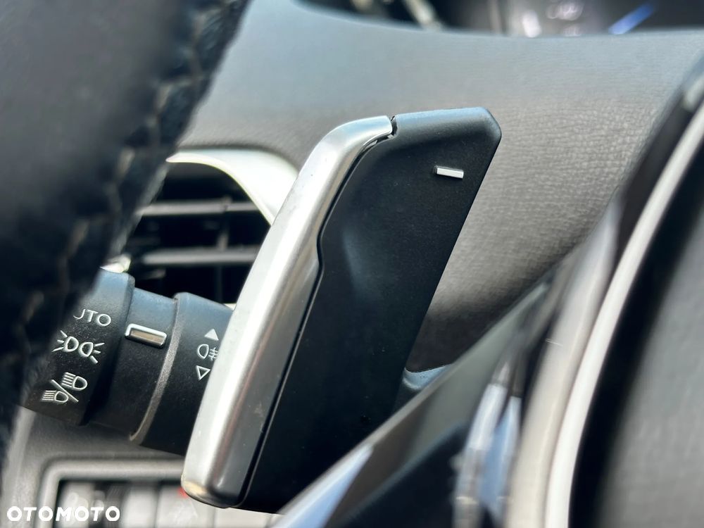 Peugeot 3008 BlueHDi 130 Stop & Start EAT8 Allure - 28