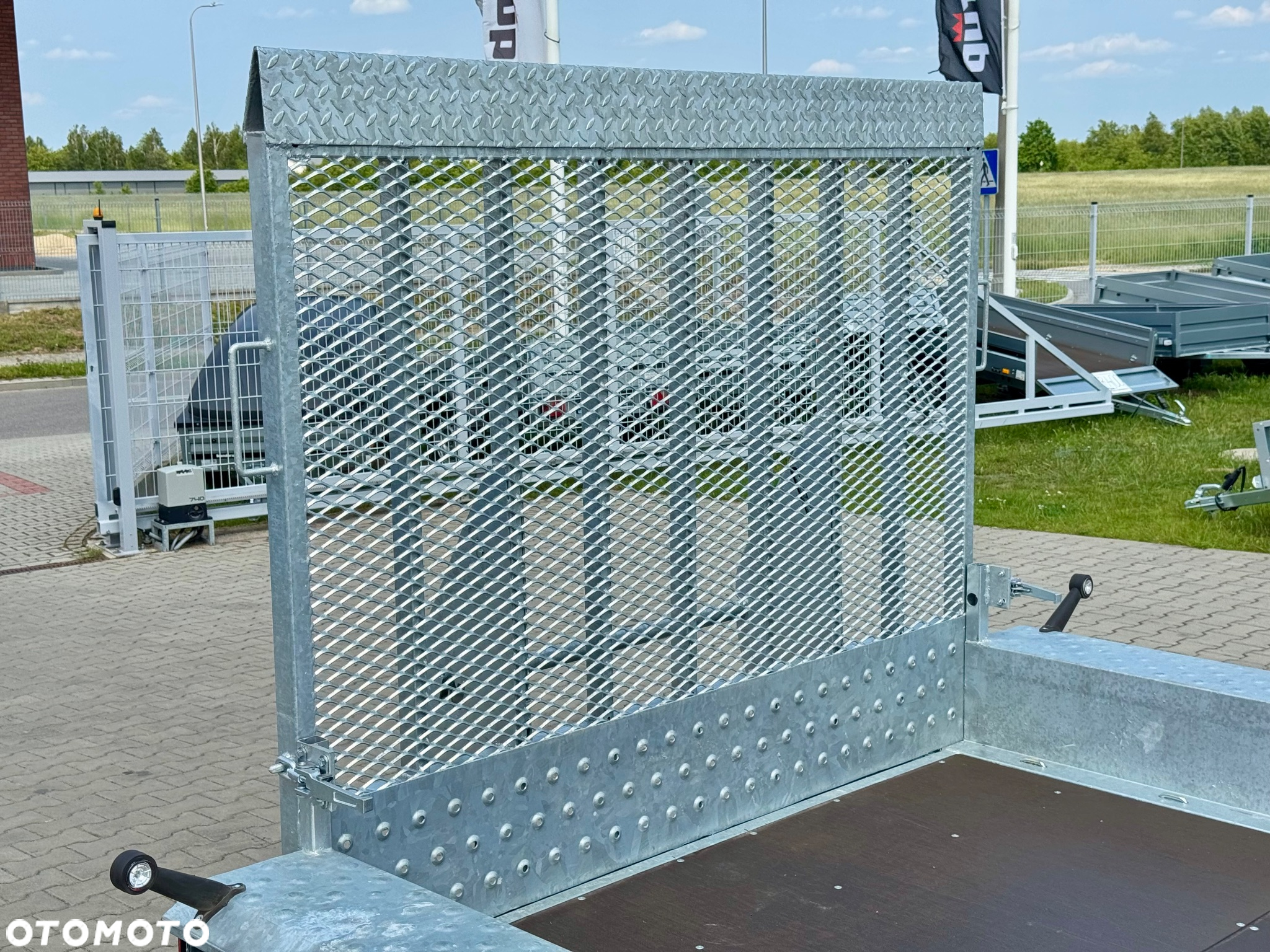 Niewiadów KN401835T - 400 x 185 cm | 2570kg ładowności | trap stalowy | 3-osiowa budowlanka - 12