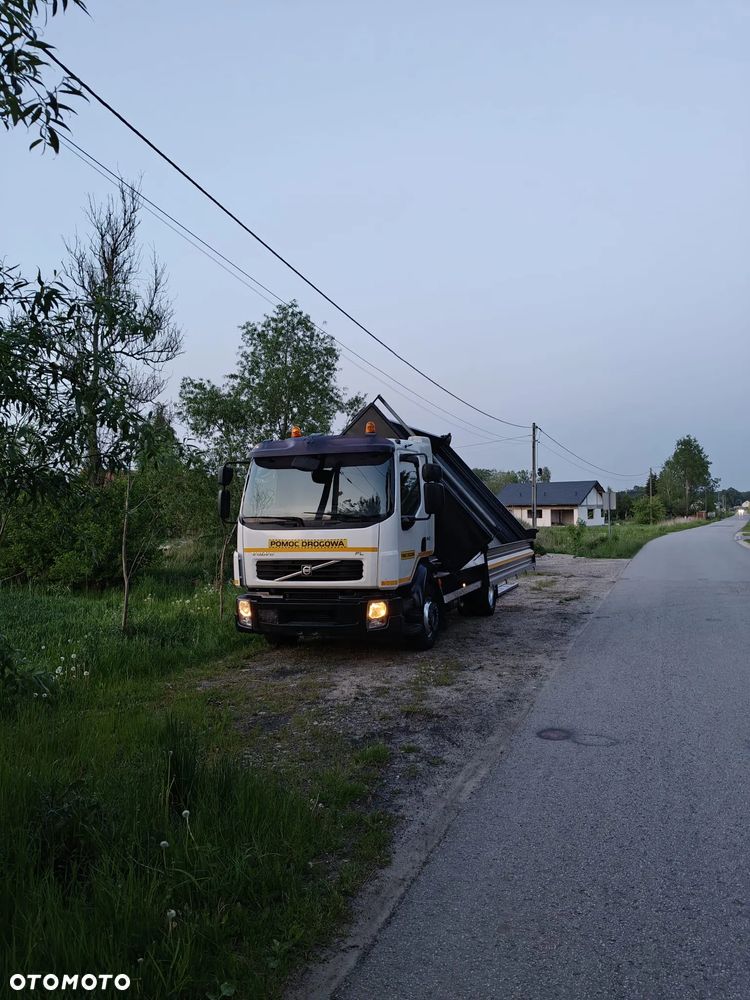 Volvo FL 12.240 - 1