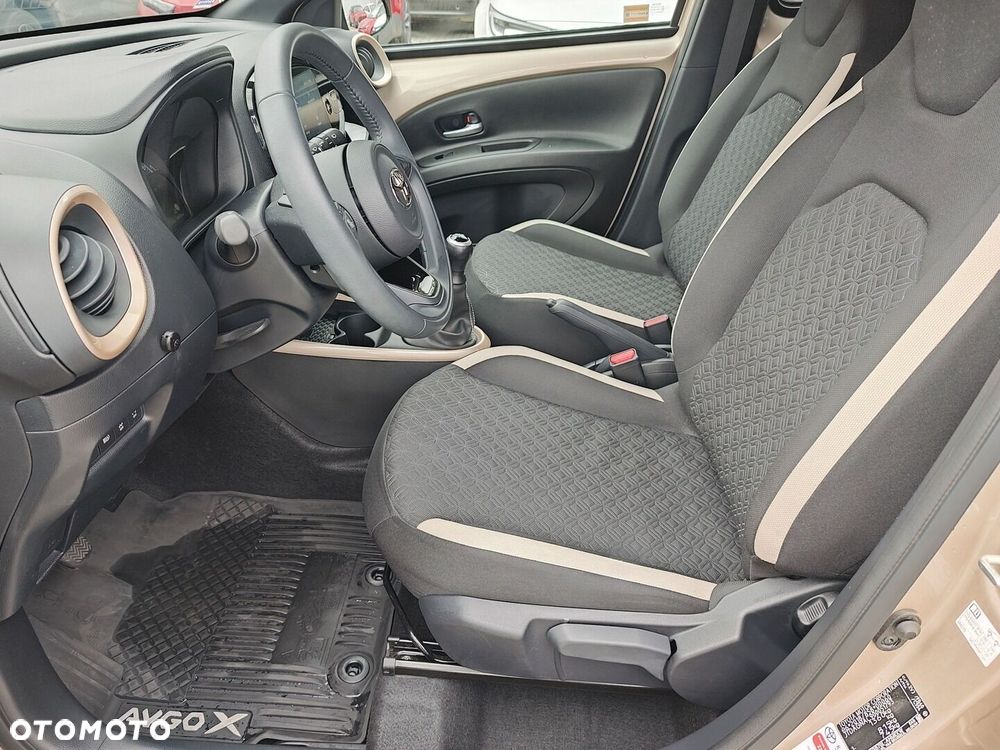 Toyota Aygo X - 15
