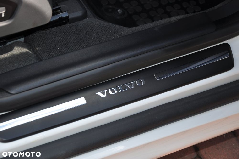 Volvo XC 60 T5 AWD Drive-E Momentum - 11
