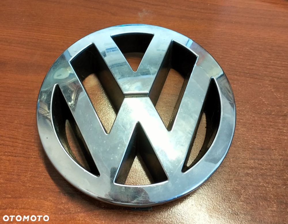 Emblemat Znaczek Logo VW PRZÓD do Atrapy GRILLA Touareg 7L6 LIFT 7L6853601A - 1