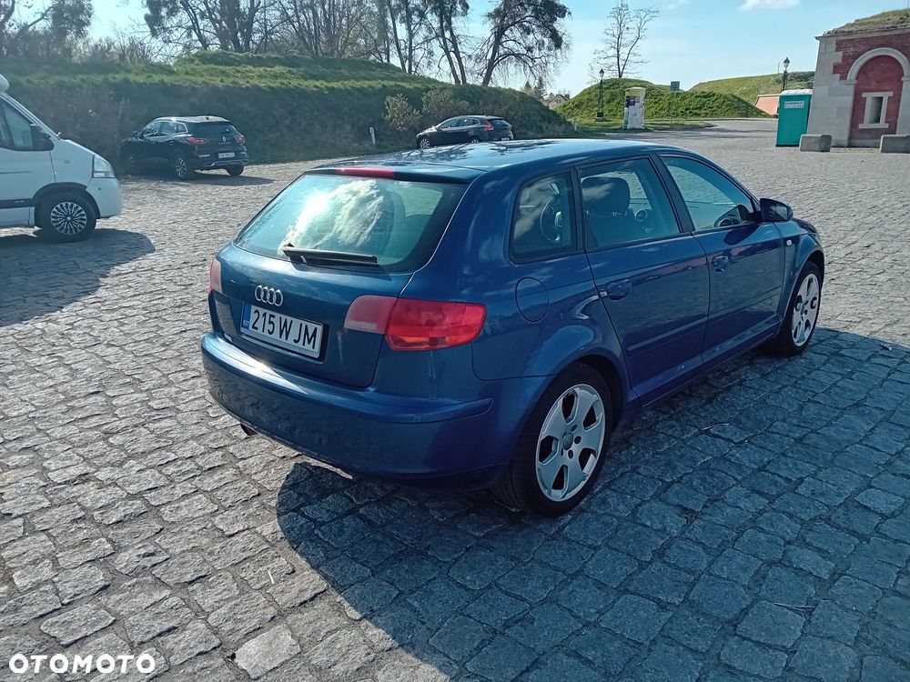 Audi A3 Sportback 1.6 Attraction - 2