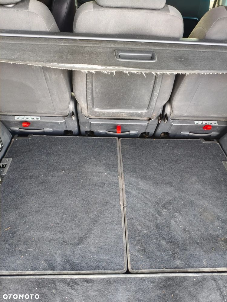 Volkswagen Touran 1.6 Trendline - 17