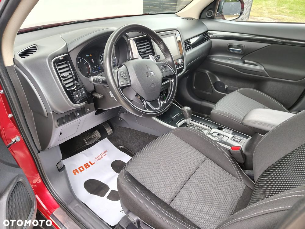 Mitsubishi Outlander - 5