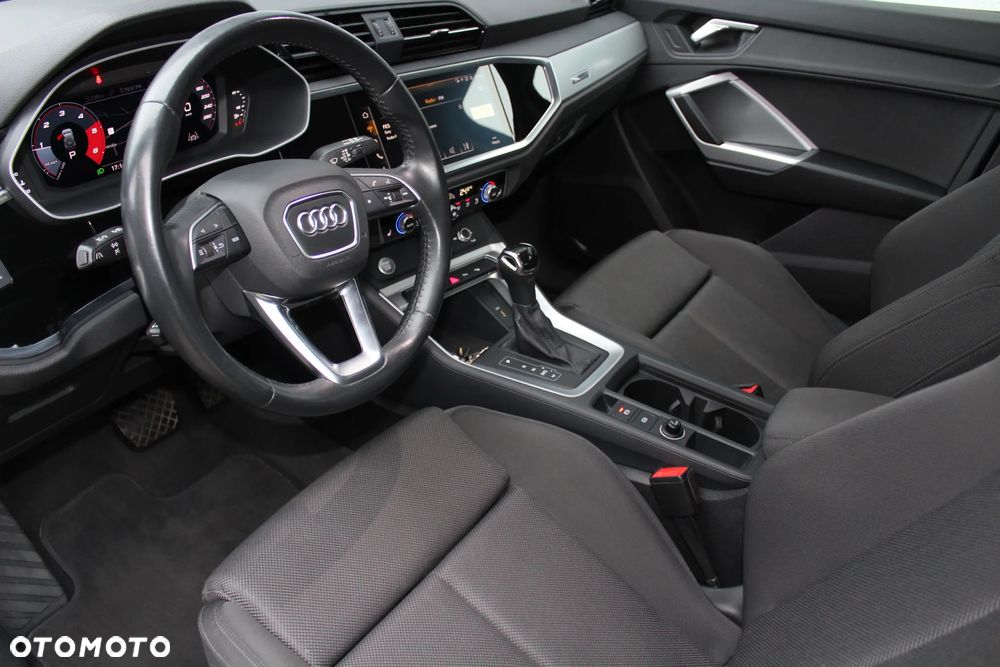 Audi Q3 - 8