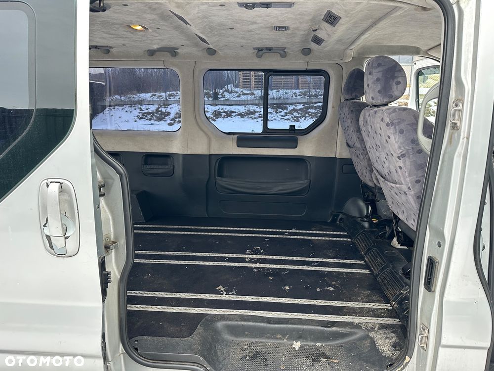Opel Vivaro 2.5 CDTI L2H1 - 35