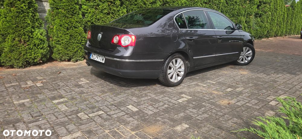 Volkswagen Passat 2.0 FSI Sportline - 5