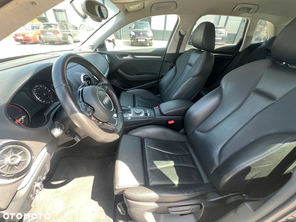 Audi A3 Sportback - 15