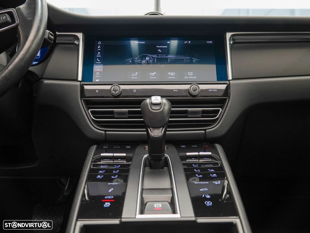 Porsche Macan 2.0T - 36