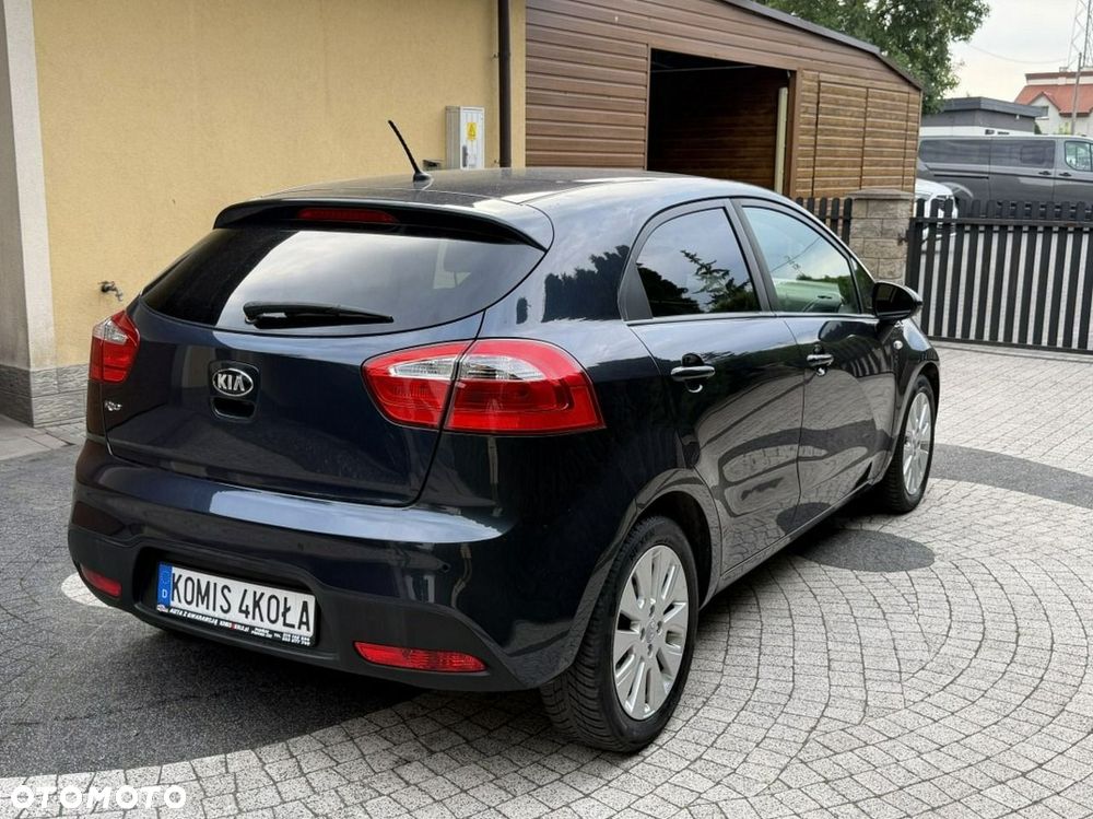 Kia Rio - 6