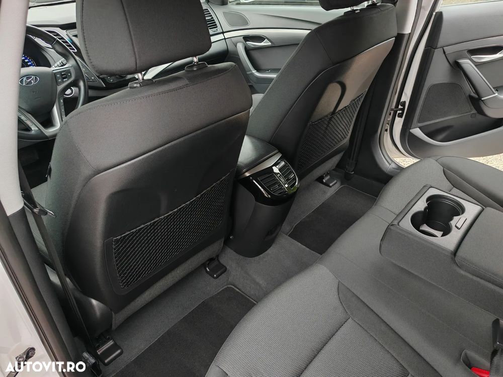 Hyundai i40 Kombi 1.7 CRDi DCT Style - 27