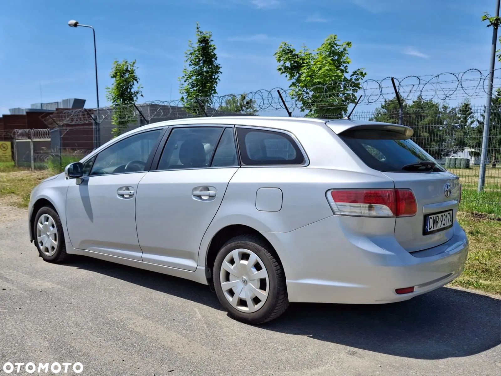 Toyota Avensis 2.0 D-4D Luna - 1