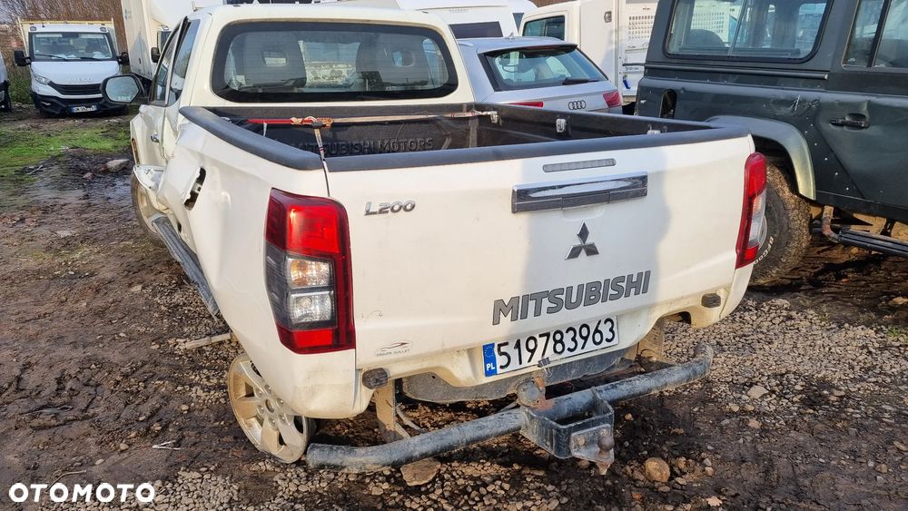 Mitsubishi L200 - 5