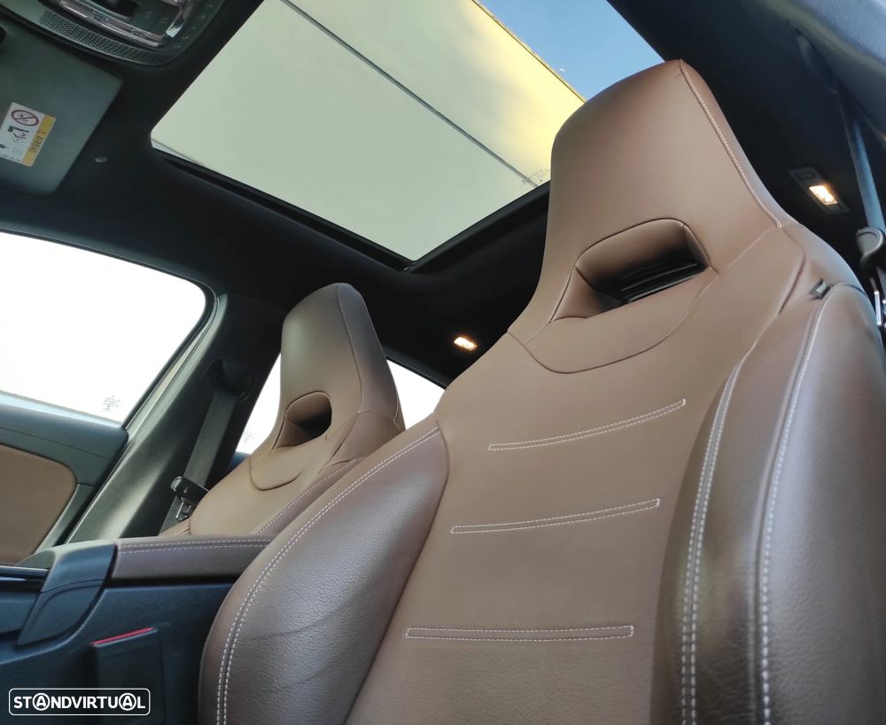 Mercedes-Benz A 250 e AMG Line - 25