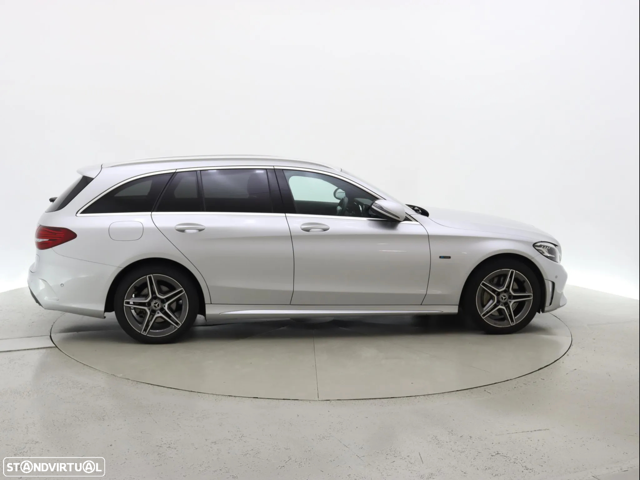 Mercedes-Benz C 300 de AMG Line - 8