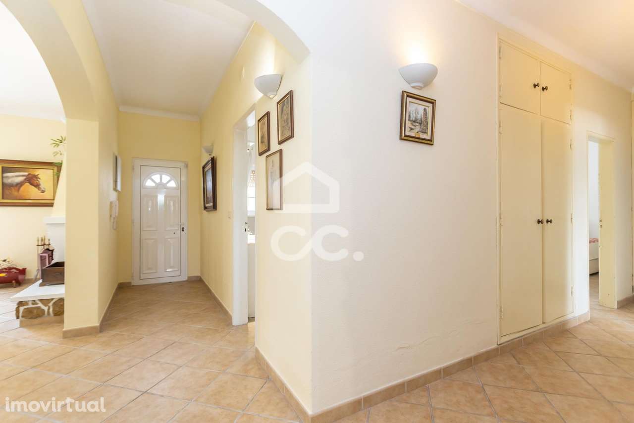 Quinta com 5 quartos com  piscina, campo de jogos e Boxs para cavalos - Grande imagem: 3/60