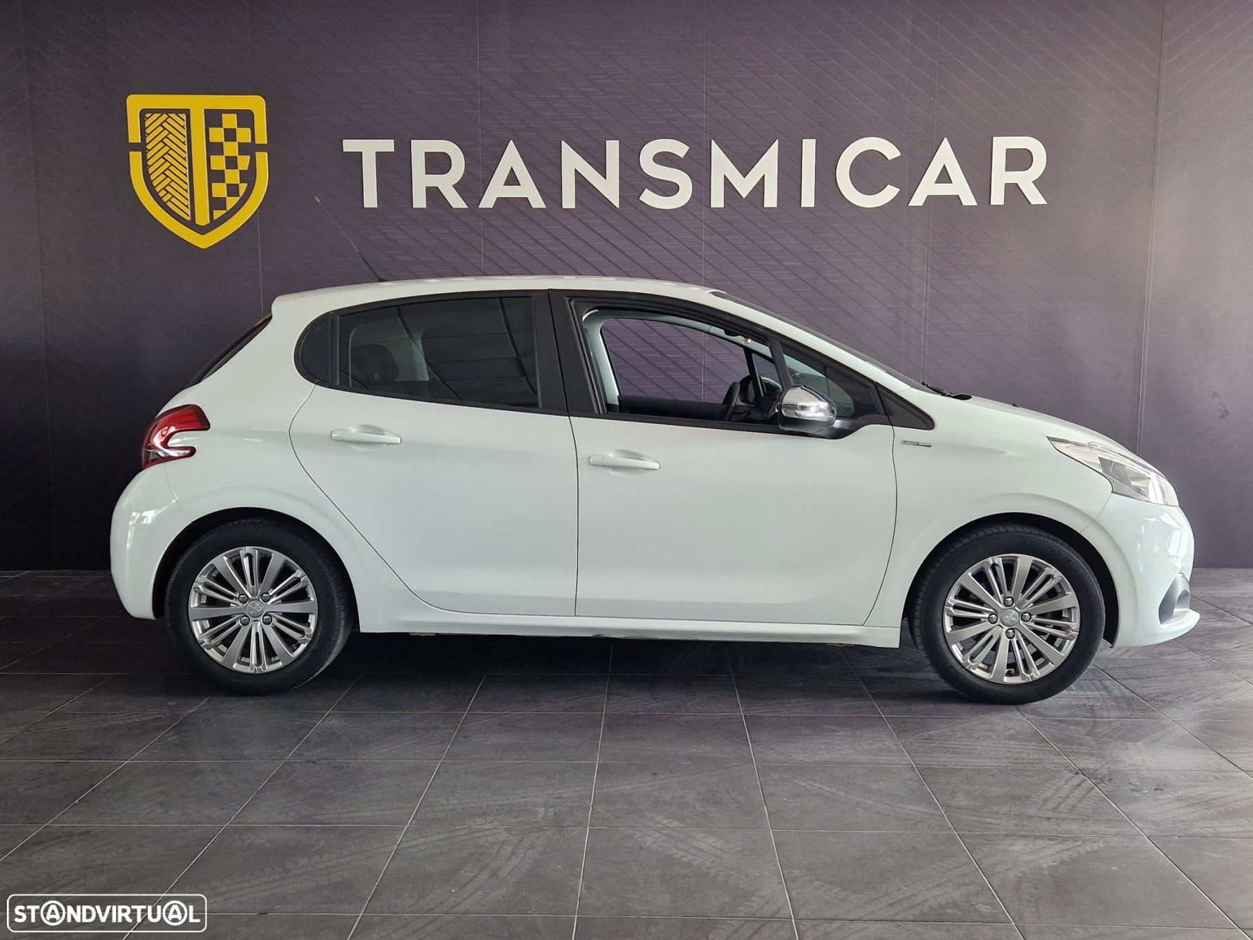 Peugeot 208 1.2 PureTech Style - 4